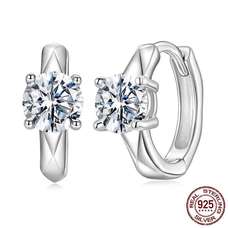 Boucles d'oreilles Moissanite 50 Points en Argent 925 – Luxe Abordable - 𝓑𝓲𝓳𝓸𝓾𝔁𝓒𝓪𝓮𝓵𝔂𝓼 - Boucle d'oreilles - 𝓑𝓲𝓳𝓸𝓾𝔁𝓒𝓪𝓮𝓵𝔂𝓼 -