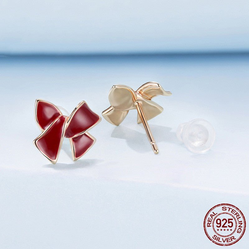 Boucles d'oreilles Nœud Rouge en Argent 925 – Charme Raffiné - 𝓑𝓲𝓳𝓸𝓾𝔁𝓒𝓪𝓮𝓵𝔂𝓼 - Boucle d'oreilles - 𝓑𝓲𝓳𝓸𝓾𝔁𝓒𝓪𝓮𝓵𝔂𝓼 -