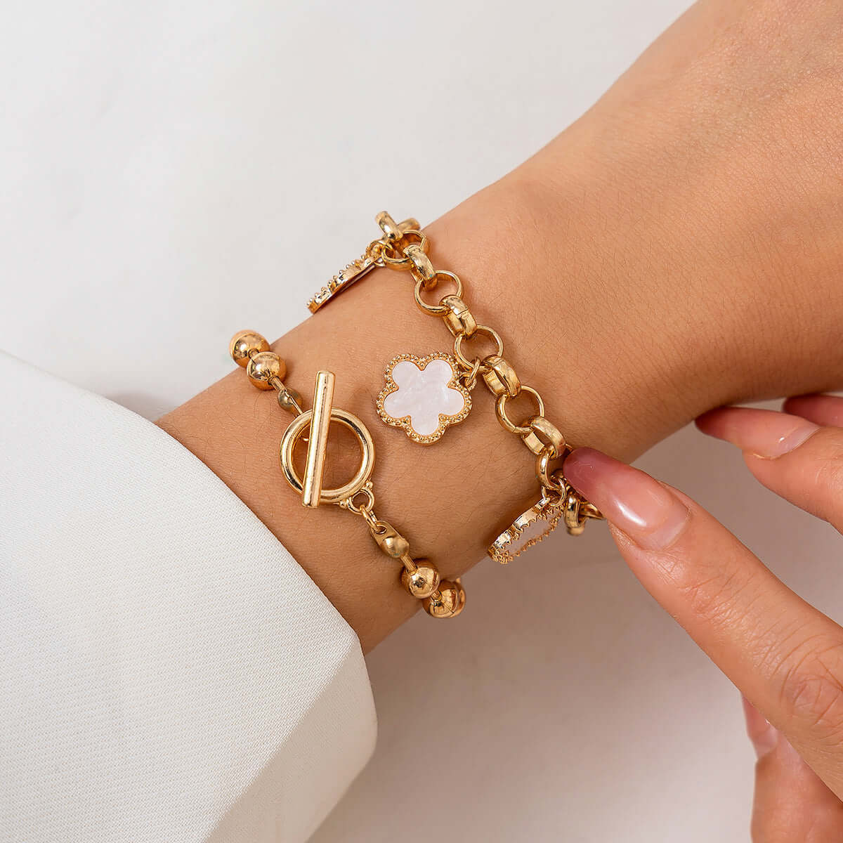 Bracelet Chaîne Luxueux avec Strass Étincelants – Élégance Moderne - 𝓑𝓲𝓳𝓸𝓾𝔁𝓒𝓪𝓮𝓵𝔂𝓼 - bracelet - 𝓑𝓲𝓳𝓸𝓾𝔁𝓒𝓪𝓮𝓵𝔂𝓼 -