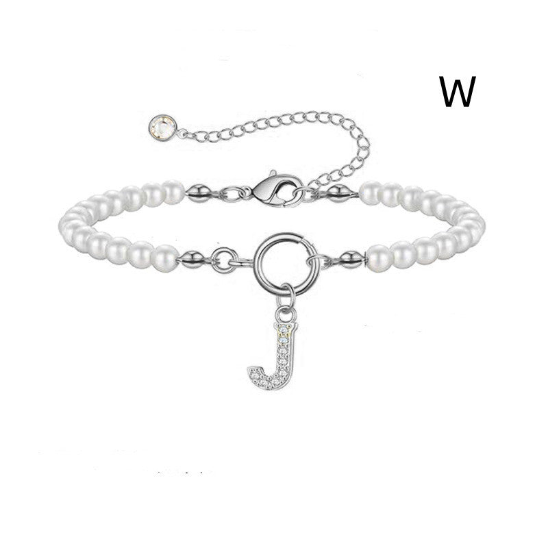 Bracelet initial – Perles 6 mm et pendentif lettre A - Z - 𝓑𝓲𝓳𝓸𝓾𝔁𝓒𝓪𝓮𝓵𝔂𝓼 - bracelet - 𝓑𝓲𝓳𝓸𝓾𝔁𝓒𝓪𝓮𝓵𝔂𝓼 - 