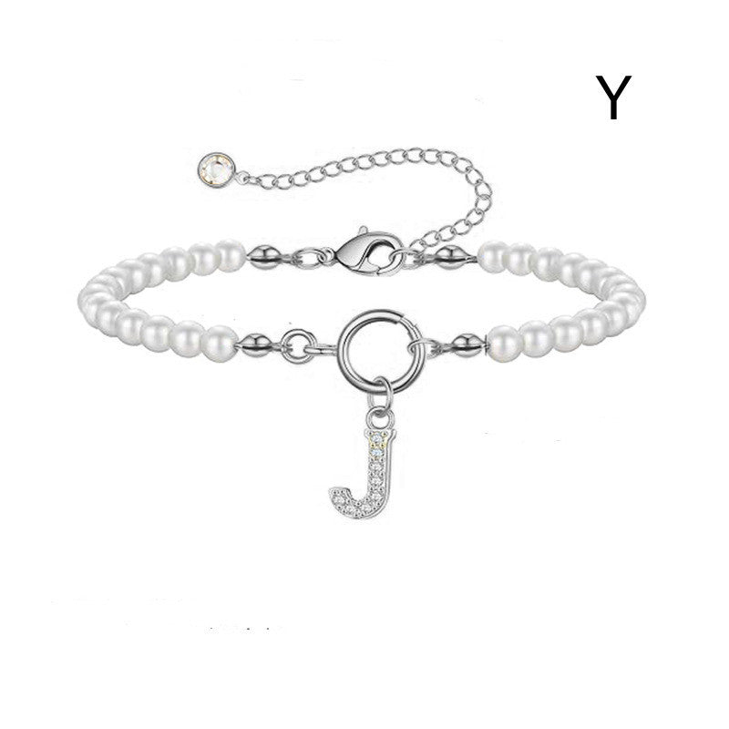 Bracelet initial – Perles 6 mm et pendentif lettre A - Z - 𝓑𝓲𝓳𝓸𝓾𝔁𝓒𝓪𝓮𝓵𝔂𝓼 - bracelet - 𝓑𝓲𝓳𝓸𝓾𝔁𝓒𝓪𝓮𝓵𝔂𝓼 - 