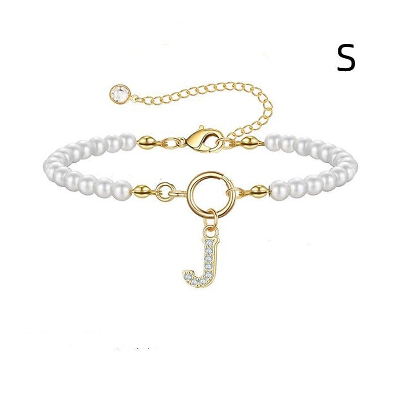 Bracelet initial – Perles 6 mm et pendentif lettre A - Z - 𝓑𝓲𝓳𝓸𝓾𝔁𝓒𝓪𝓮𝓵𝔂𝓼 - bracelet - 𝓑𝓲𝓳𝓸𝓾𝔁𝓒𝓪𝓮𝓵𝔂𝓼 - 
