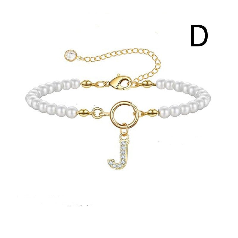Bracelet initial – Perles 6 mm et pendentif lettre A - Z - 𝓑𝓲𝓳𝓸𝓾𝔁𝓒𝓪𝓮𝓵𝔂𝓼 - bracelet - 𝓑𝓲𝓳𝓸𝓾𝔁𝓒𝓪𝓮𝓵𝔂𝓼 - 